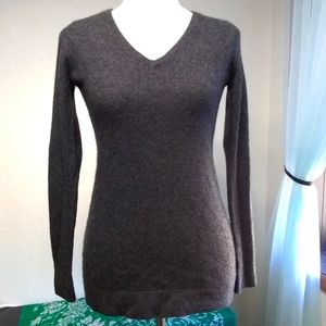 Cashmere Gray V Neck Malika Sweater Med